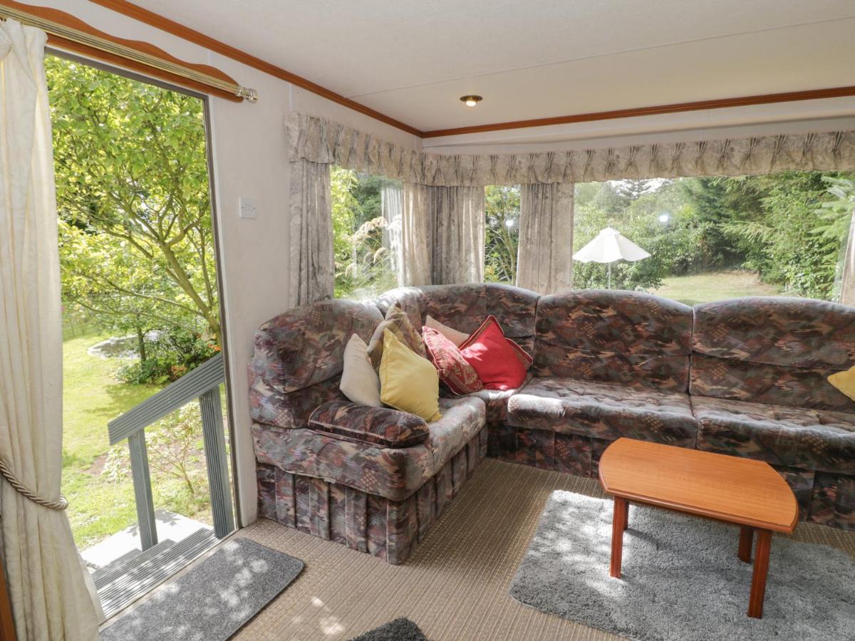Fron Dderw Caravan Holyhead Bagian luar foto