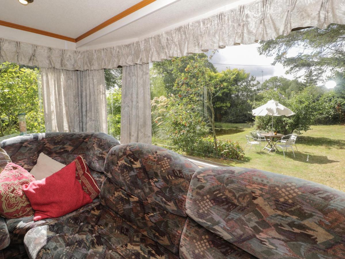 Fron Dderw Caravan Holyhead Bagian luar foto