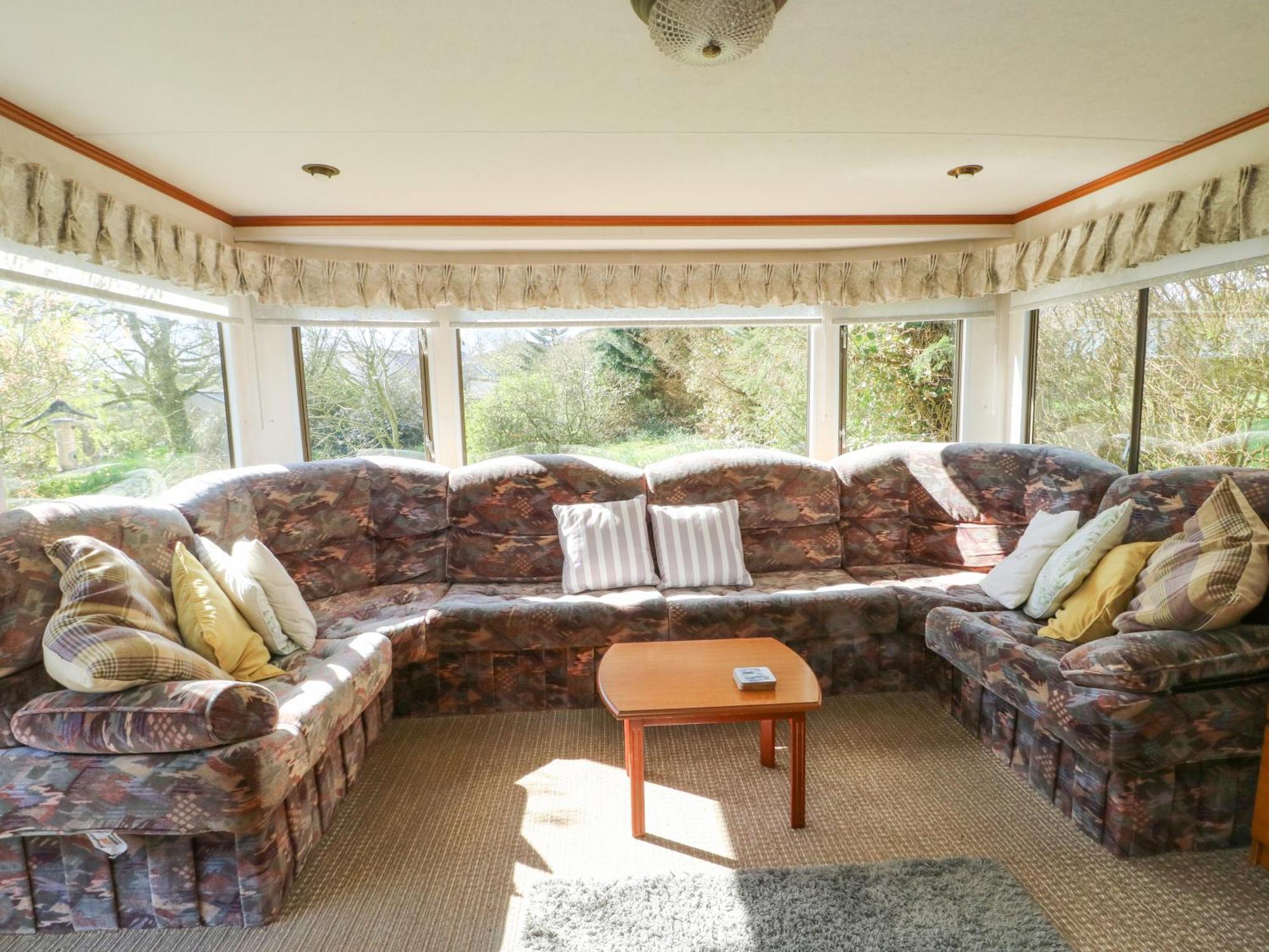 Fron Dderw Caravan Holyhead Bagian luar foto