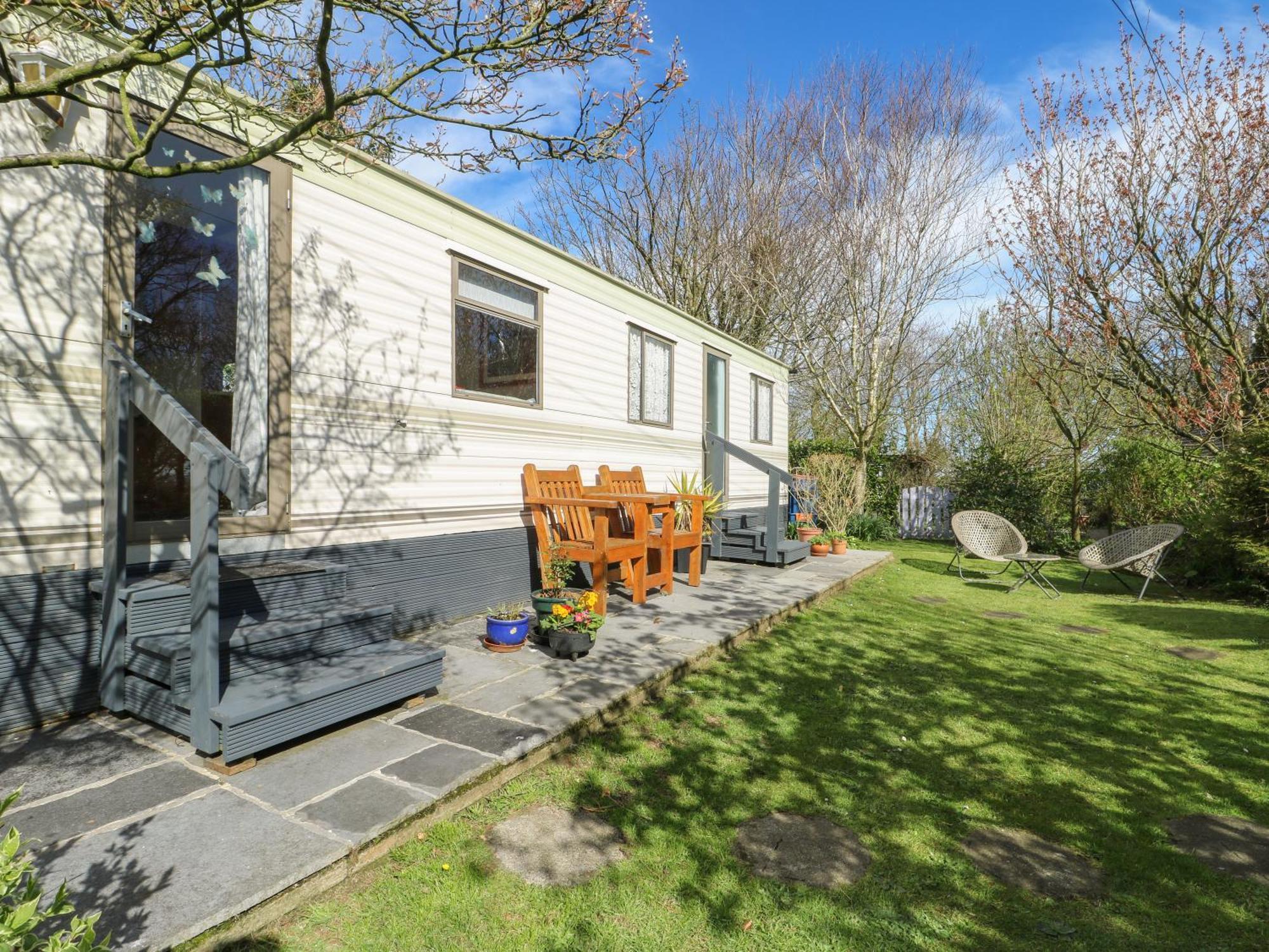 Fron Dderw Caravan Holyhead Bagian luar foto